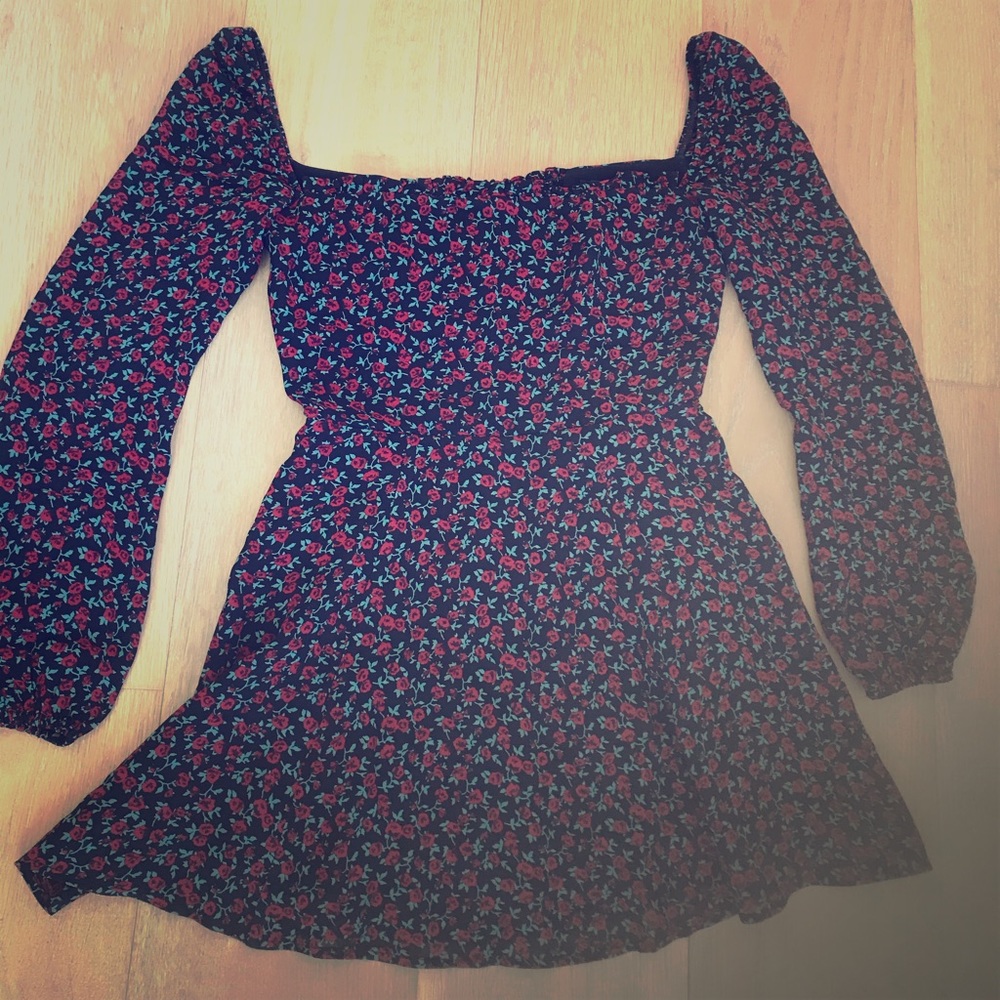 Never Worn, Reformation 3/4 sleeve mini dress.